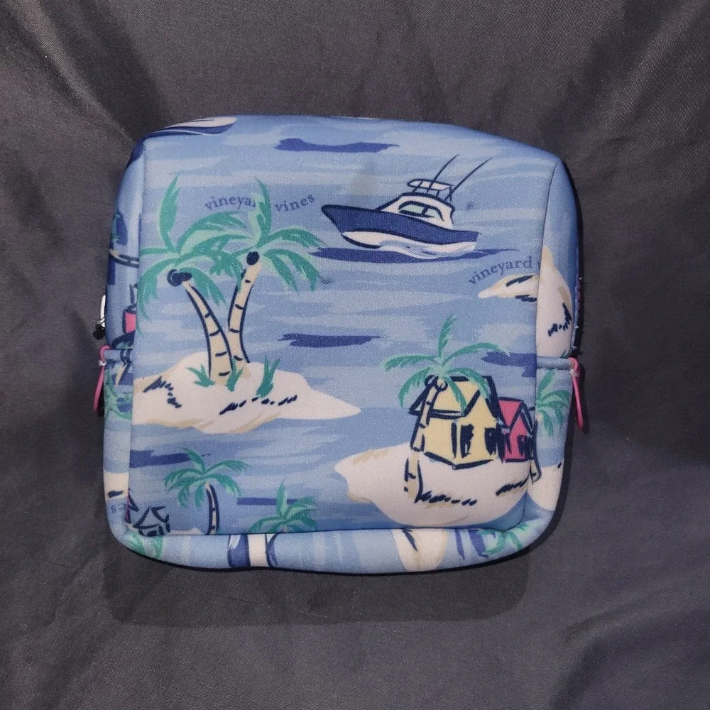 Vineyards Vines for Target cosmetic bag yacht theme zip closed